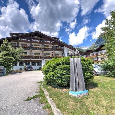 Hotel Schwarzbachhof Luttach Exterior foto